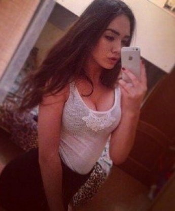Я с большим опытом и знаю, как доставить удовольствие и утолить все сексуальные желания. Великолепная фигура, пышные губы и глубокие глаза обещают незабываемое свидание. ❤️
Мои услуги включают классический секс, оральный секс и многое другое. Я гарантирую полное удовлетворение и неповторимые ощущения. Доверься мне и я сделаю все, чтобы ты чувствовал себя особенным. 💋
У меня есть отличные отзывы от предыдущих клиентов, которые подтверждают высокий уровень моей работы и незабываемые моменты, проведенные вместе. Посмотри мои фото - они говорят самым ярким и честным языком. 😉
Ты можешь найти меня в Москве, городе, полном страсти и возможностей. Не упускай возможность окунуться в пучину наслаждения со мной – беззаботного оазиса в этом наполненном стрессом мире. Жду тебя, мой милый. 💫 Яна